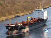 Ọkọ̀ tí ó mú epo / kemikali fún tà