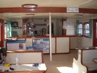 Ọkọ̀ ojú omi ìrìn-àjò fún tà