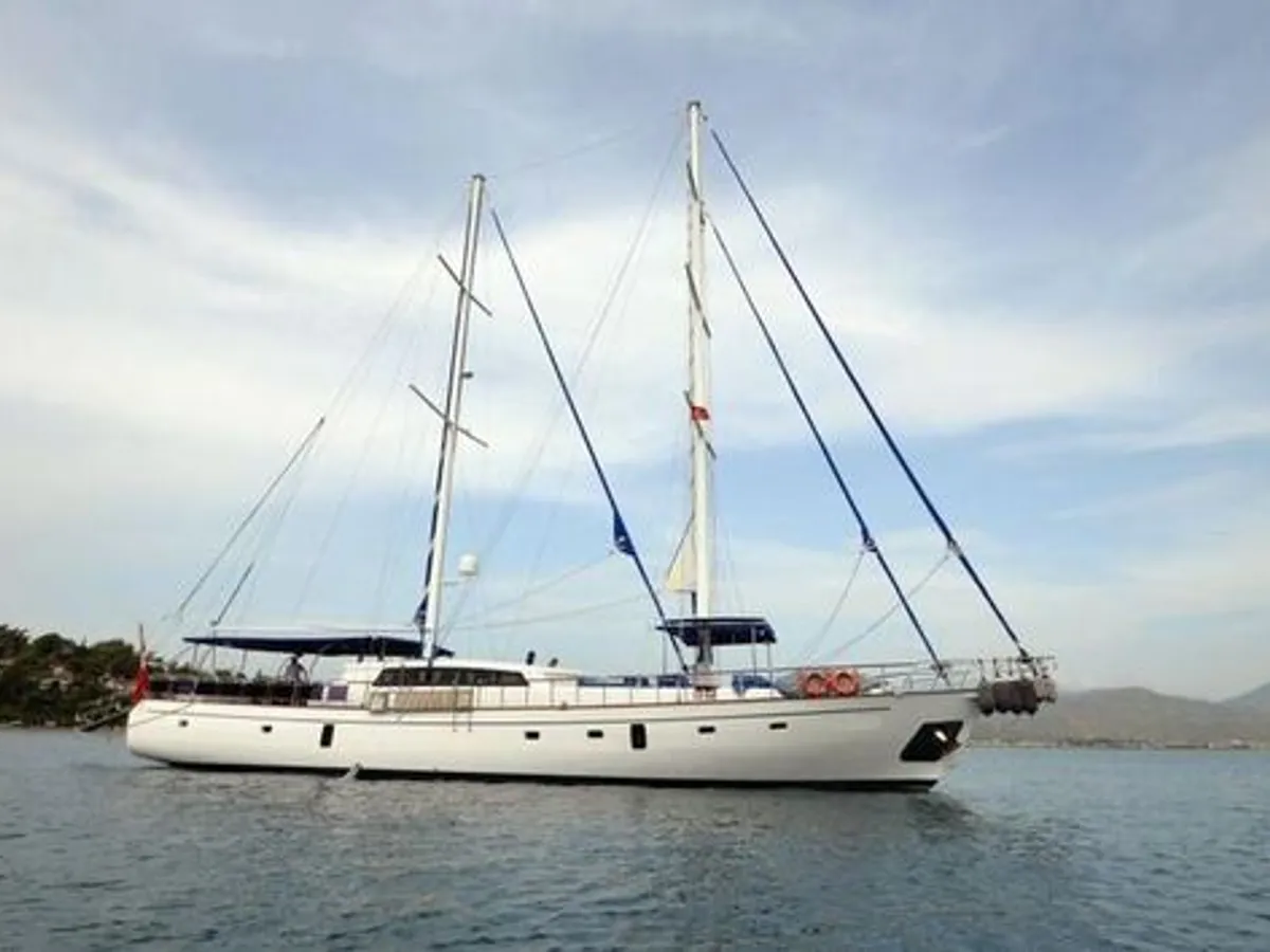 Yacht fún tà