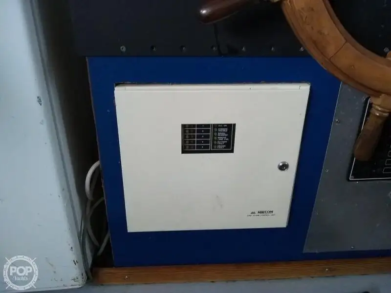 Ọkọ̀ ojú omi kékeré fún tà