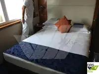 Ọkọ̀ ojú omi ìrìn-àjò fún tà