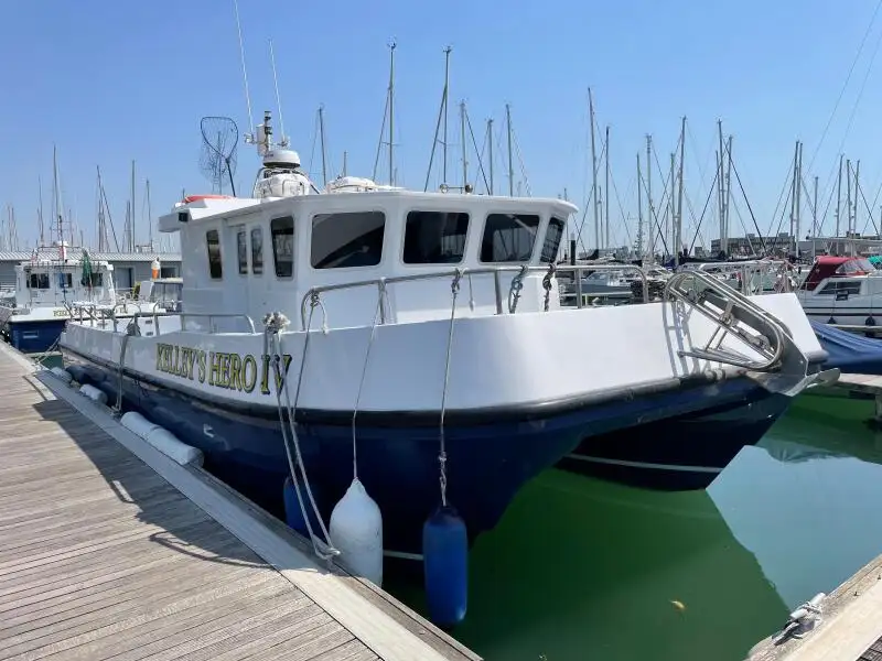 Catamaran fún tà