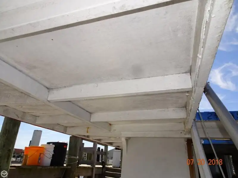 Ọkọ̀ ojú omi kékeré fún tà