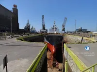Ọkọ̀ tí ó mú epo / kemikali fún tà