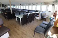 Ọkọ̀ ọpọlọpọ̀ ènìyàn fún tà