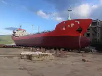 Awọn ọkọ omi ti o mu epo fún tà