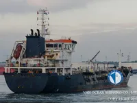 Ọkọ̀ tí ó mú epo / kemikali fún tà