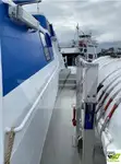 Ọkọ̀ ọpọlọpọ̀ ènìyàn fún tà