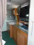 Ọkọ omi ti o mu ọja fún tà
