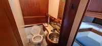 Ọkọ̀ tí ó mú epo / kemikali fún tà