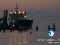 Ọkọ̀ tí ó mú epo / kemikali fún tà