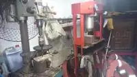 Ọkọ̀ ojú omi tí ó mú ìdọ̀tí fún tà