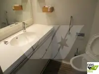Ọkọ̀ ojú omi ìrìn-àjò fún tà