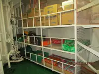 Ọkọ̀ tí wọn fi maa ń gbé ohun èlò tí ó ní ìdáná fún tà