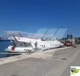 Ọkọ̀ ọpọlọpọ̀ ènìyàn fún tà