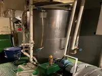 Ọkọ̀ ọpọlọpọ̀ ènìyàn fún tà