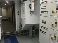 Ọkọ̀ ọpọlọpọ̀ ènìyàn fún tà