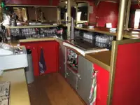Ọkọ̀ ọpọlọpọ̀ ènìyàn fún tà