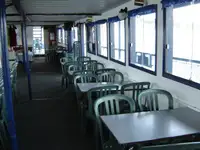 Ọkọ̀ ọpọlọpọ̀ ènìyàn fún tà
