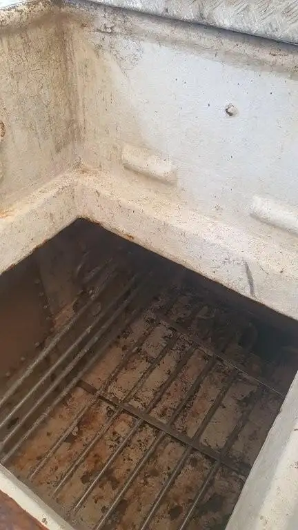 Ọkọ̀ tí ó mú ẹja pọ̀ fún tà