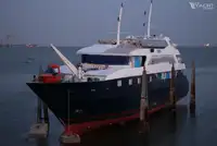 Ọkọ̀ ọpọlọpọ̀ ènìyàn fún tà
