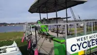 Ọkọ̀ ojú omi tí ó mú àwọn ìkọ́kọ̀ fún tà