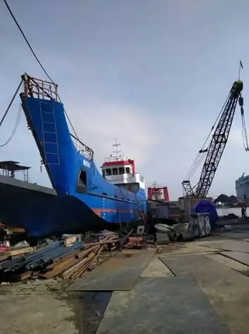 Ọkọ omi Landing, Tank fún tà