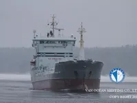 Ọkọ̀ tí ó mú epo / kemikali fún tà