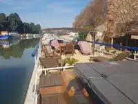 Ọkọ̀ fún tà