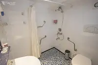 Ọkọ̀ ojú omi ìrìn-àjò fún tà