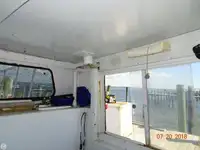 Ọkọ̀ ojú omi kékeré fún tà
