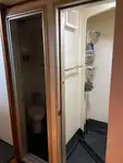 Ọkọ̀ ojú omi tí ó mú ìdọ̀tí fún tà
