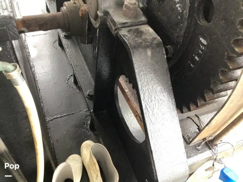 Ọkọ̀ tí ó mú ẹja fún tà