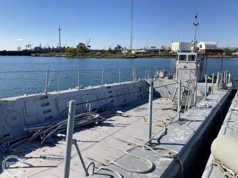 Ọkọ omi Landing, Tank fún tà