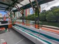 Ọkọ̀ ojú omi ìrìn-àjò fún tà
