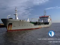 Ọkọ̀ tí ó mú epo / kemikali fún tà