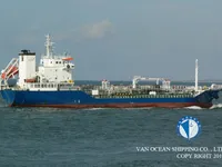 Ọkọ̀ tí ó mú epo / kemikali fún tà