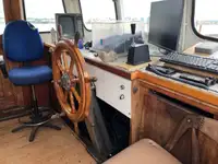 Ọkọ̀ ojú omi ìrìn-àjò fún tà