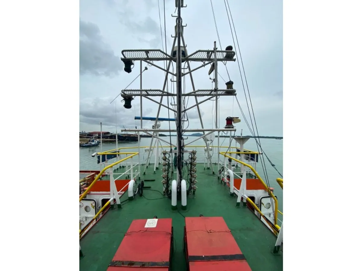 Anchor Handling Tug Supply (AHTS) fún tà
