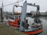Ọkọ̀ ọpọlọpọ̀ ènìyàn fún tà