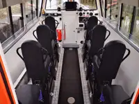 Ọkọ̀ ojú omi tí ó mú àwọn ìkọ́kọ̀ fún tà