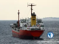 Ọkọ̀ tí ó mú epo / kemikali fún tà