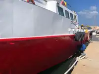 Ọkọ̀ ojú omi tí ó mú àwọn ìkọ́kọ̀ fún tà