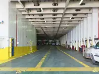 Ọkọ̀ tí wọn fi maa ń gbé ohun èlò tí ó ní ìdáná fún tà