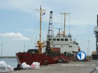 Ọkọ̀ tí wọn fi maa ń gbé ohun èlò tí ó ní ìdáná fún tà