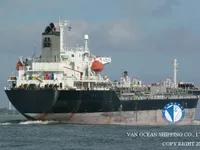 Ọkọ̀ tí ó mú epo / kemikali fún tà
