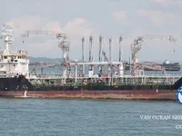 Ọkọ̀ tí ó mú epo / kemikali fún tà