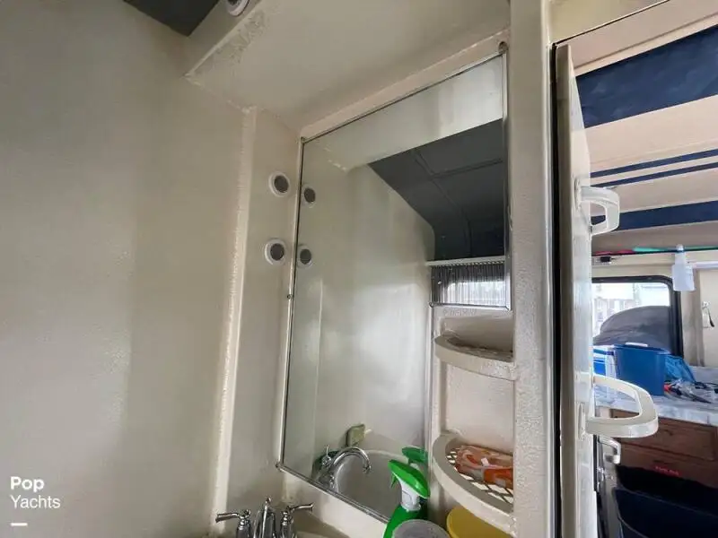 Ọkọ̀ ojú omi ìrìn-àjò fún tà