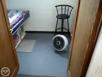 Ọkọ̀ ojú omi kékeré fún tà