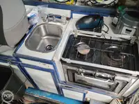 Ọkọ̀ tí ó mú ẹja pọ̀ fún tà